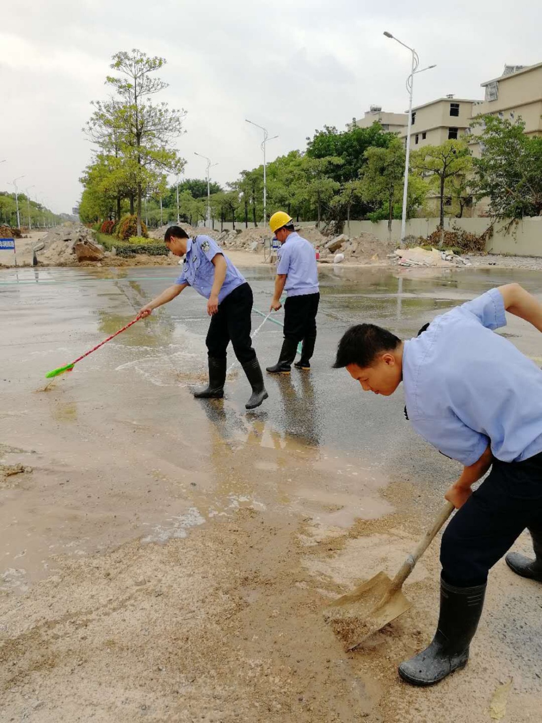 改善小環(huán)境  建設新巨輪